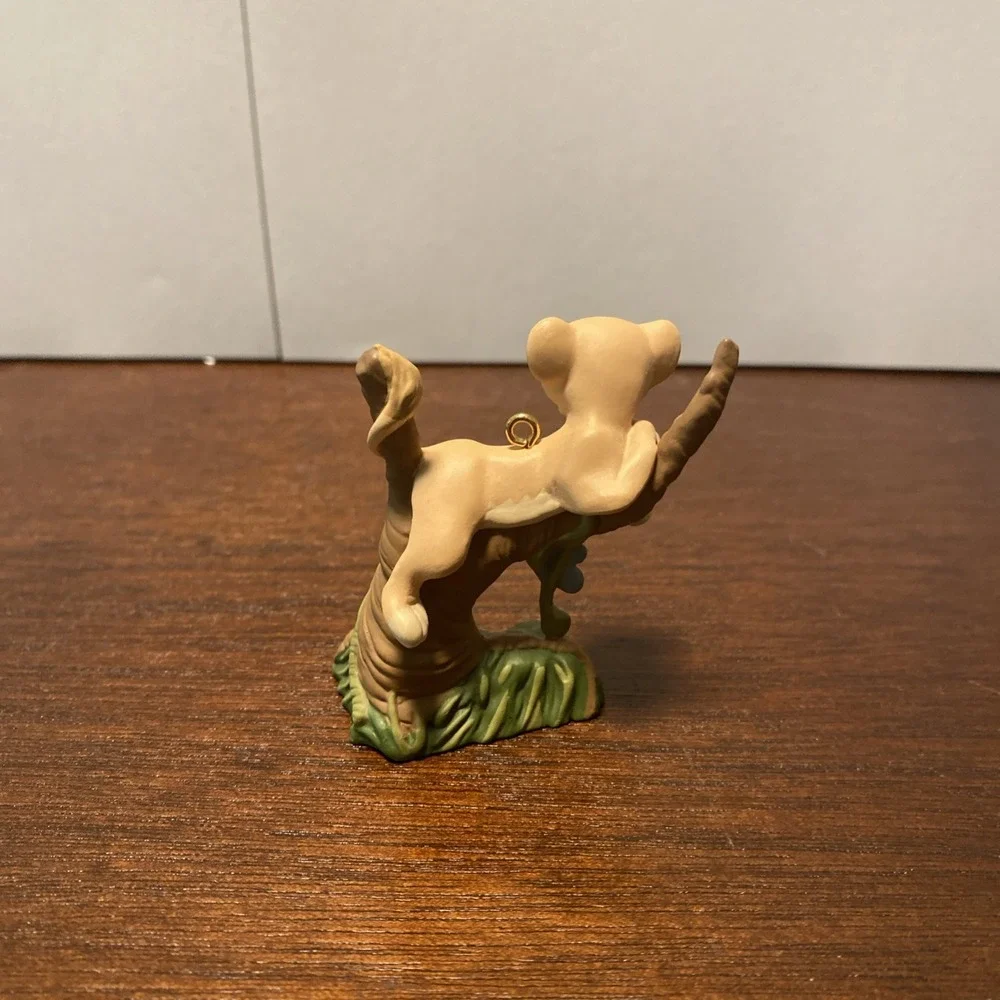 Hallmark Keepsake Ornament 1994 Nala The Lion‎ King